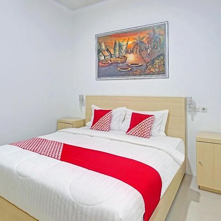 Oyo 90404 Pringombo Homestay 2 Syariah Bandar Lampung Buitenkant foto