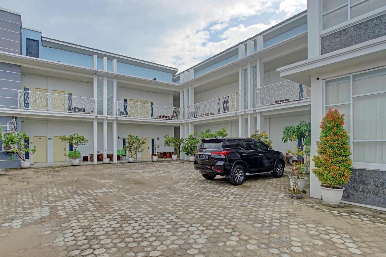 Oyo 90404 Pringombo Homestay 2 Syariah Bandar Lampung Buitenkant foto