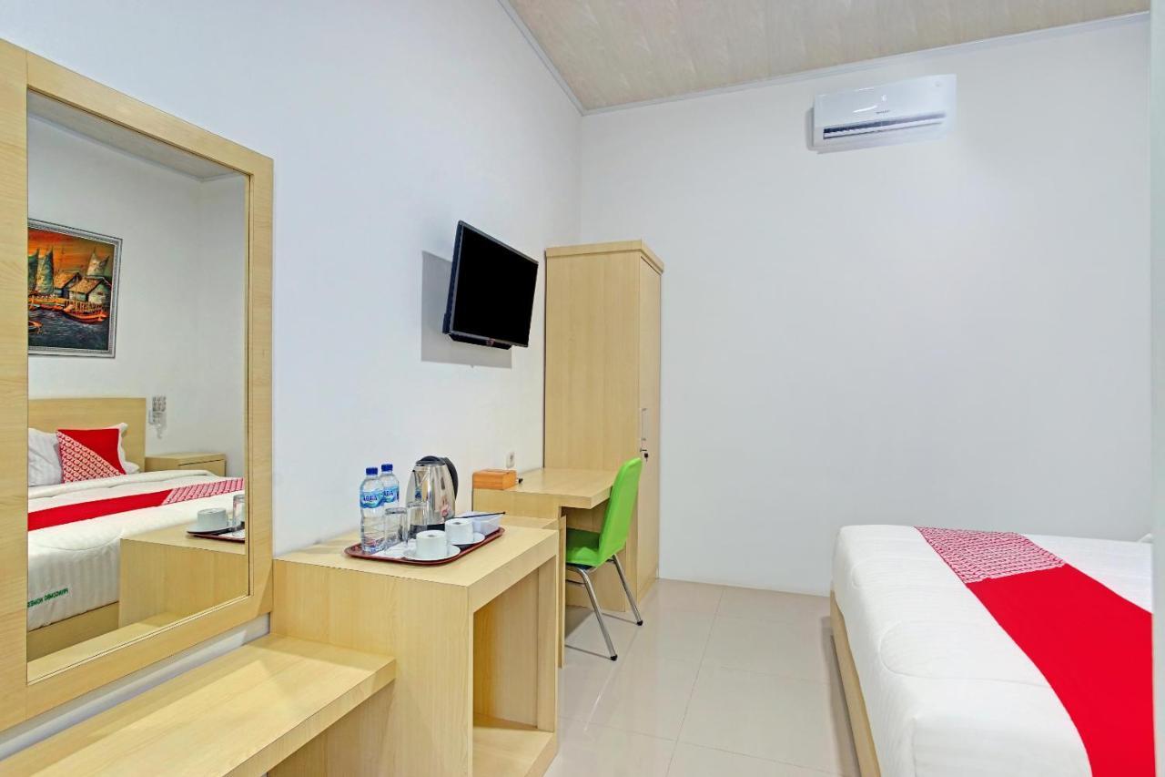 Oyo 90404 Pringombo Homestay 2 Syariah Bandar Lampung Buitenkant foto